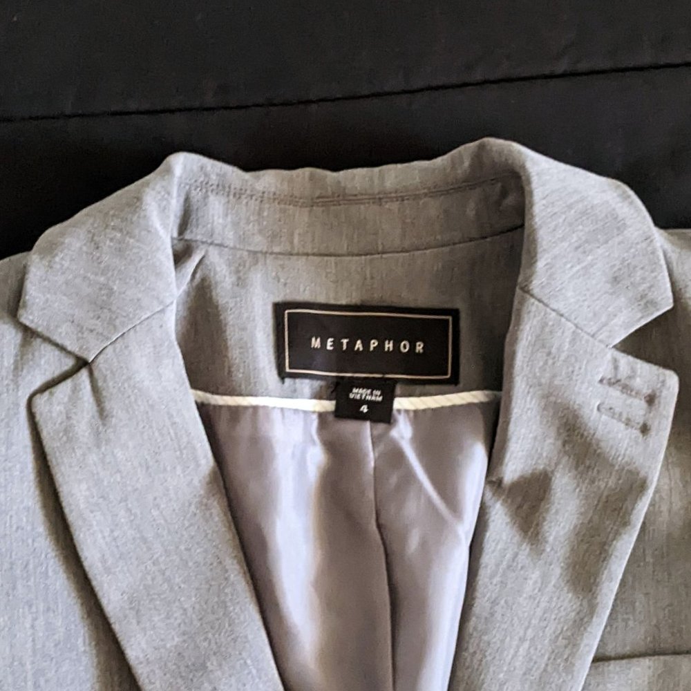 Metaphor Gray Blazer, Single Button, Size 4 - image 3